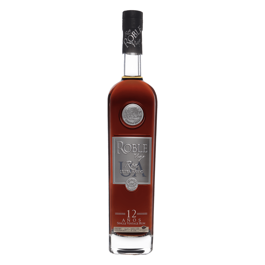 Roble Viejo Ultra Anejo Rum 700ml