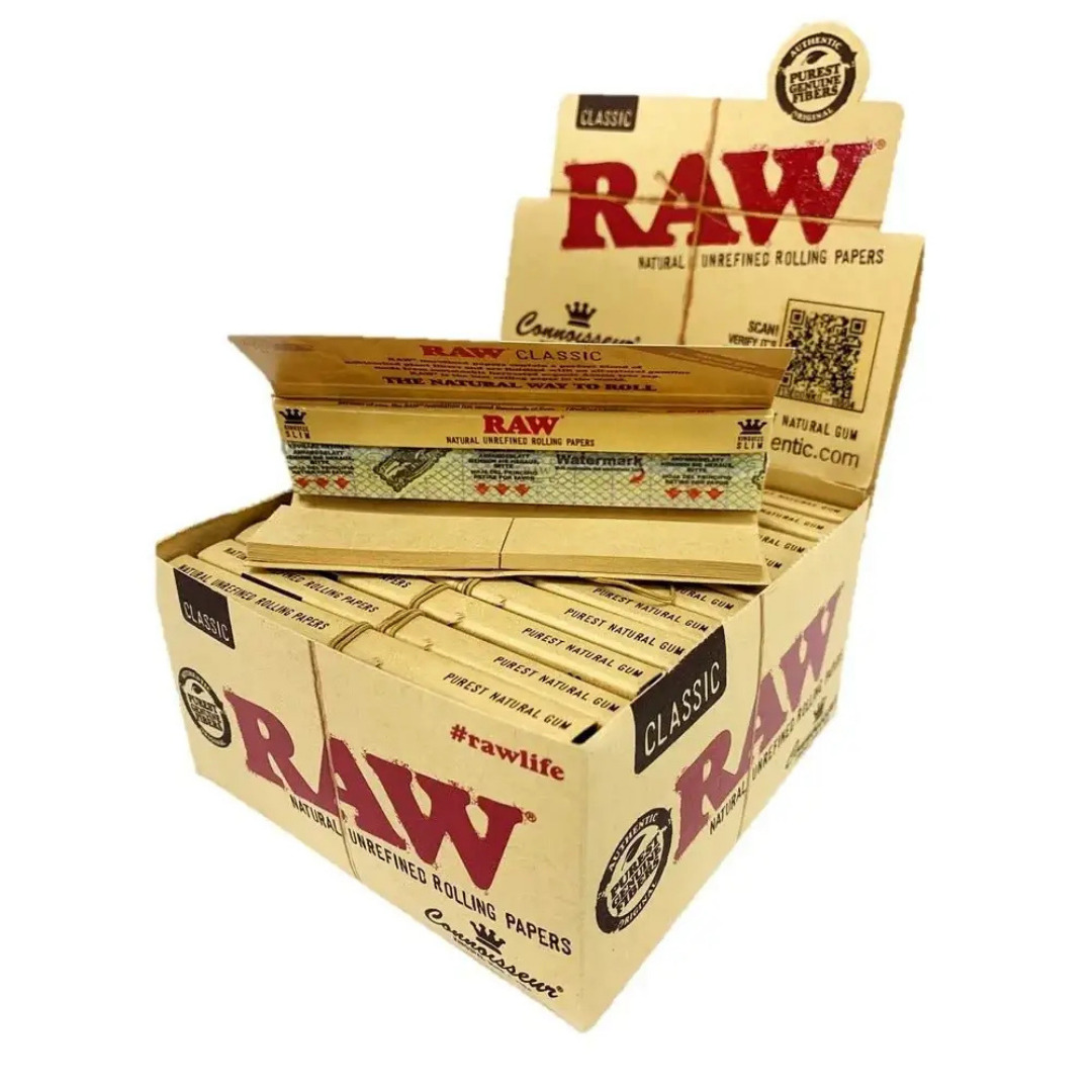 Raw Classic Rolling Paper + Tips / Pack of 50
